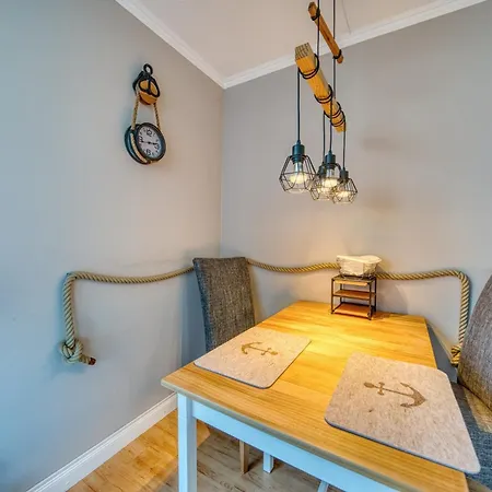 Apartamento - Haus L, App 0l0112 *